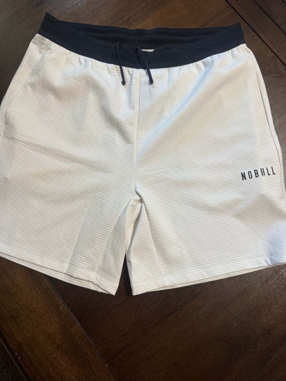 NOBULL Textured Knit Short Size L Vapor